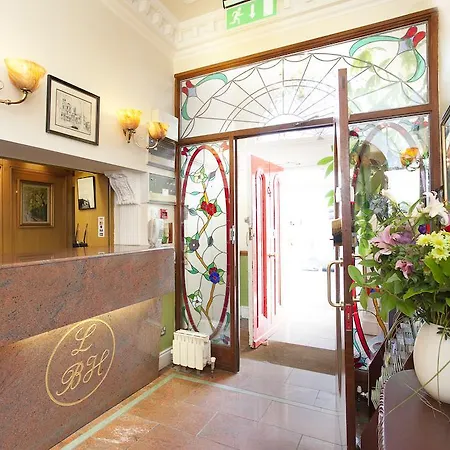 Leeson Apartament