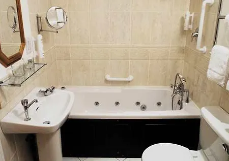 Leeson Apartament