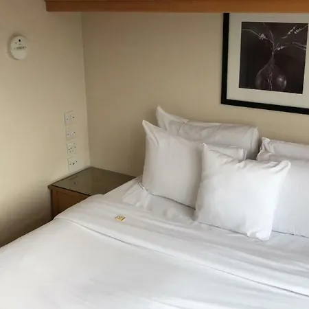 Leeson Apartament
