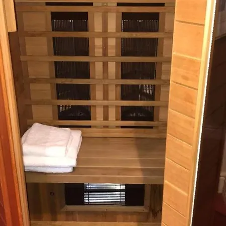 Leeson Apartament