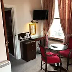 Leeson Appartement *