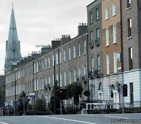Leeson Apartment