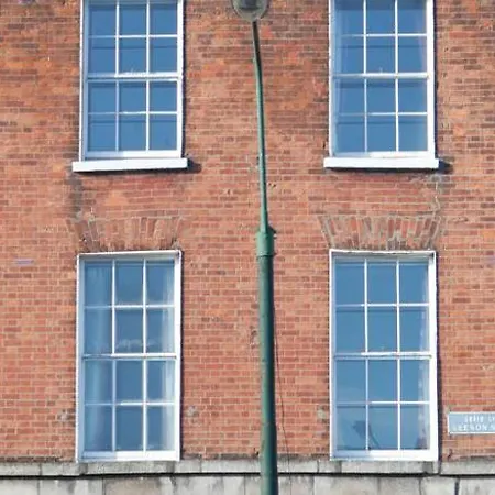 Apartment Leeson *