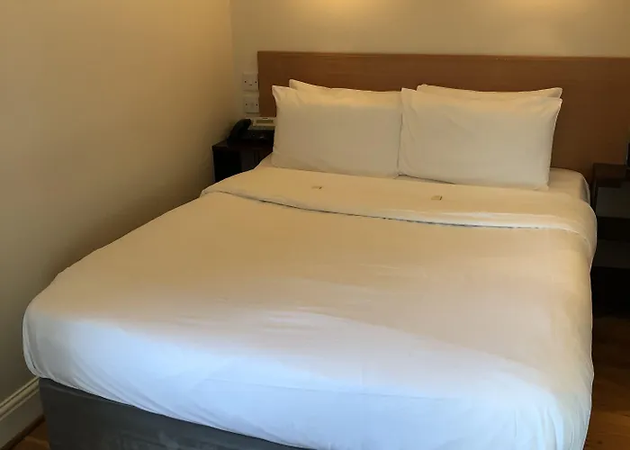 Leeson Apartamento *